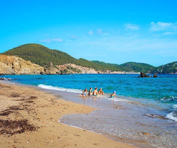 Playa d'es Figueral en Santa Eulària des Riu