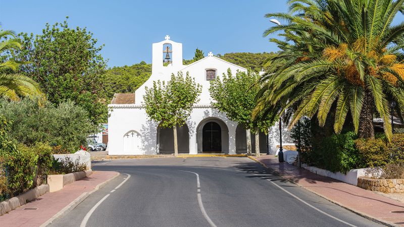 Iglesia de Sant Carles de Peralta