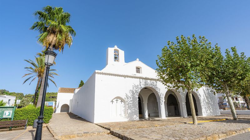 Iglesia de Sant Carles de Peralta