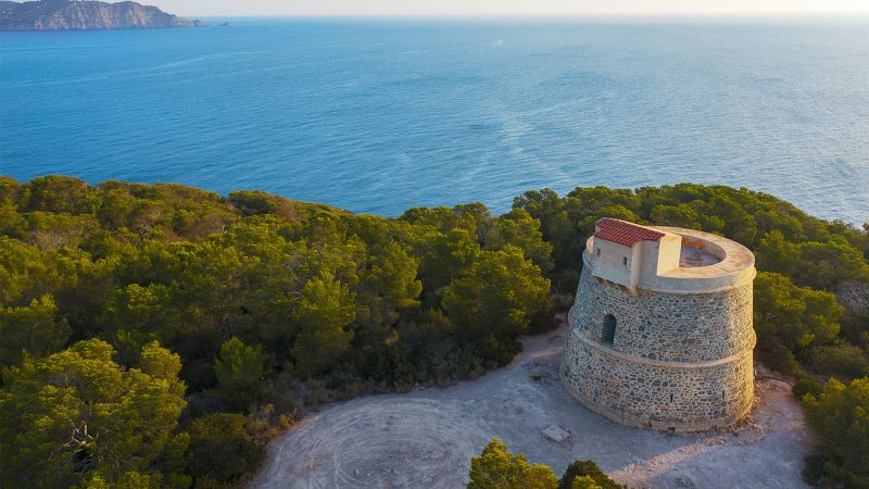 Torres de defensa y vigilancia