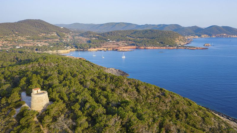 Torres de defensa y vigilancia